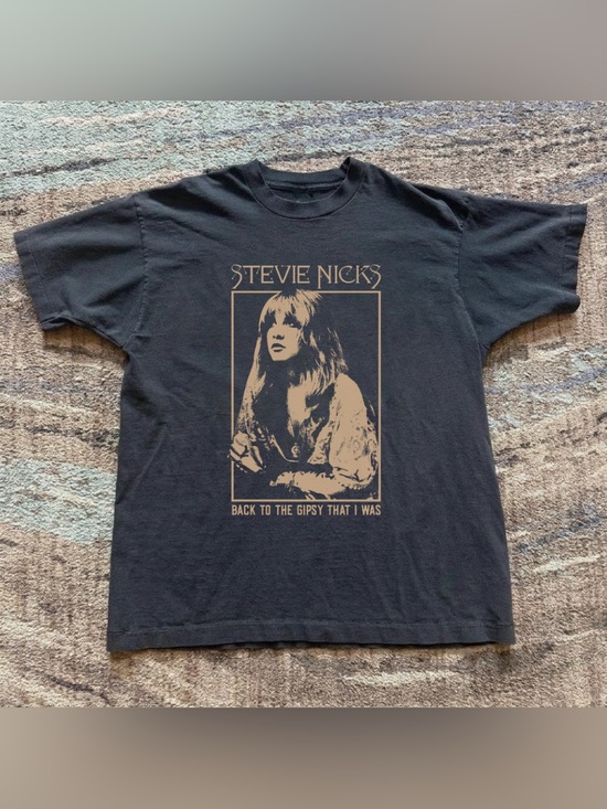 Gildan Other - Stevie Nicks Black Graphic T-Shirt